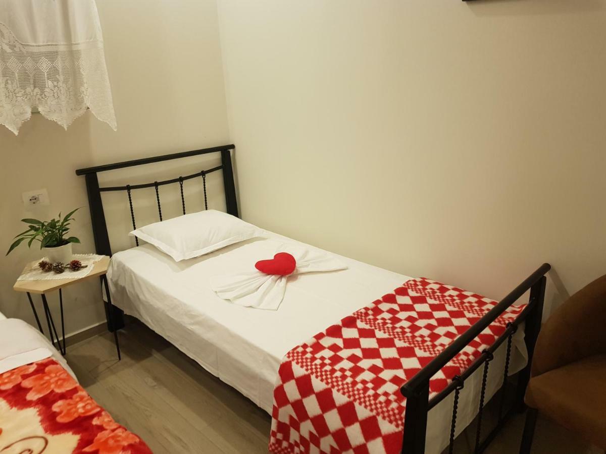 Dimitri Guest House Пермет Екстер'єр фото